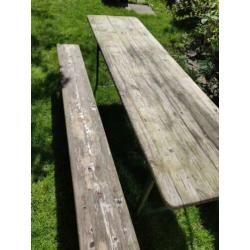 Biertafel en 2 banken