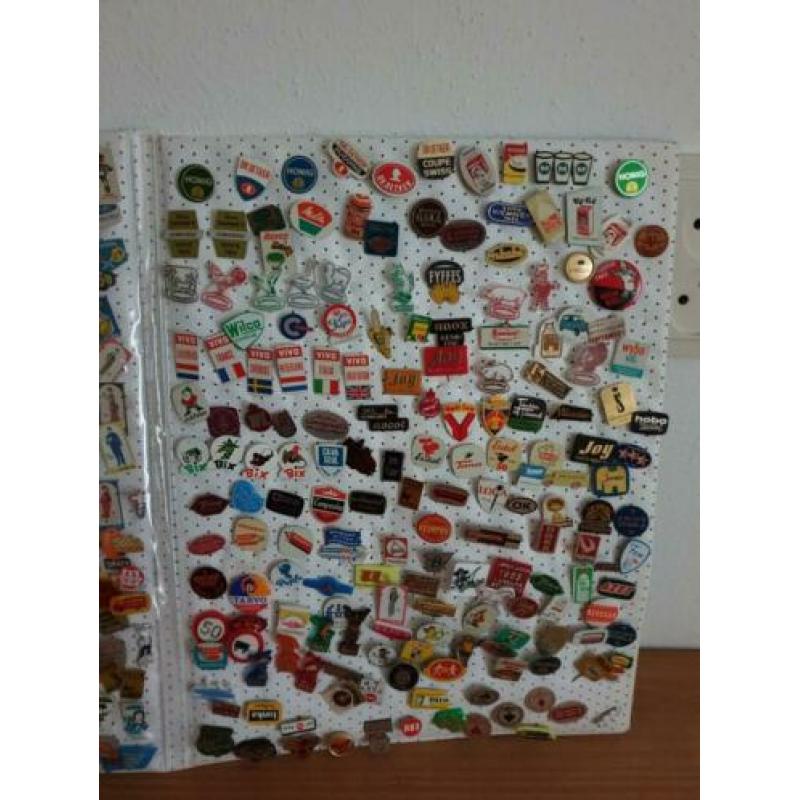 Album met speldjes