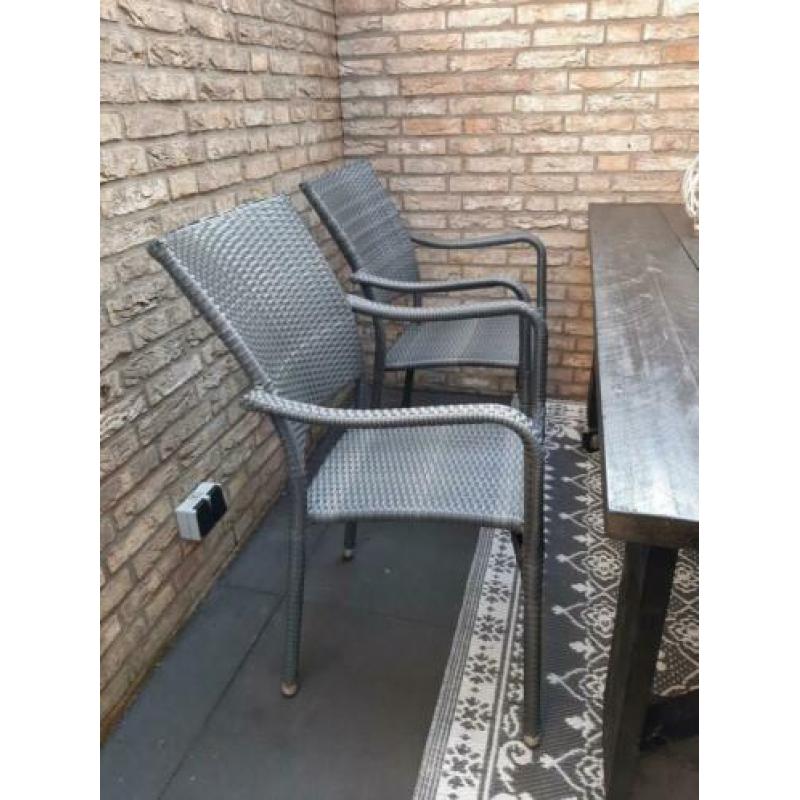 4 nette tuinstoelen