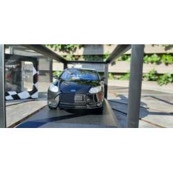 Ford focus st black 2011 minichamps