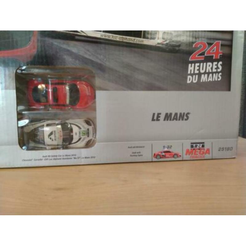 Carrera Evolution slot-car baan Le-Mans Pacecar & Corvette