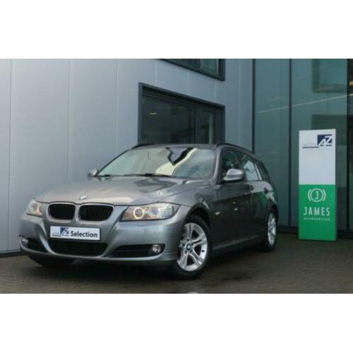 BMW 3 Serie Touring 318i Business Line / Navigatie