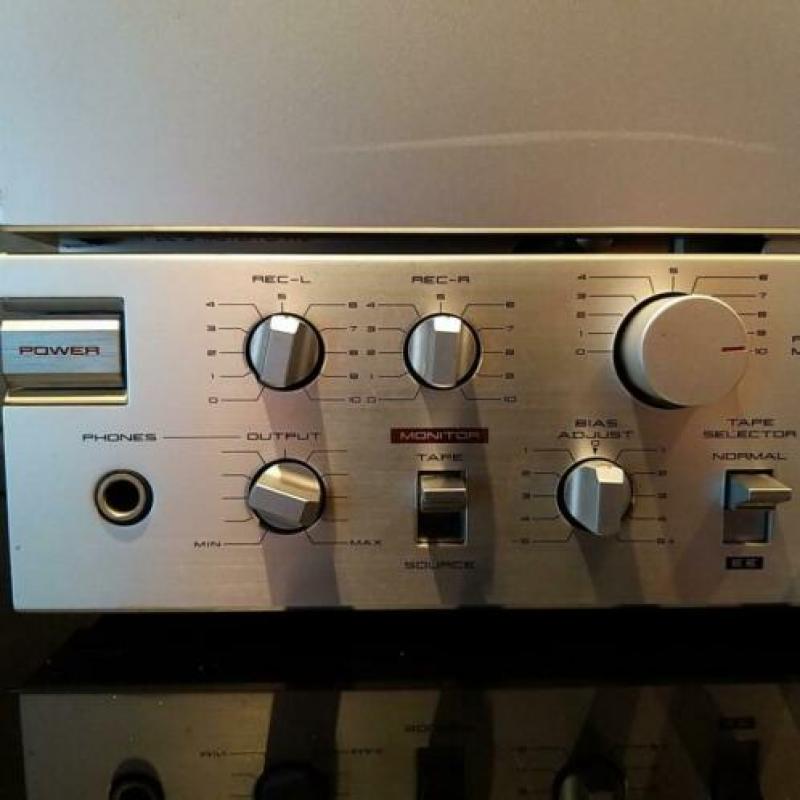 Akai GX-77 bandrecorder met nieuwe snaren