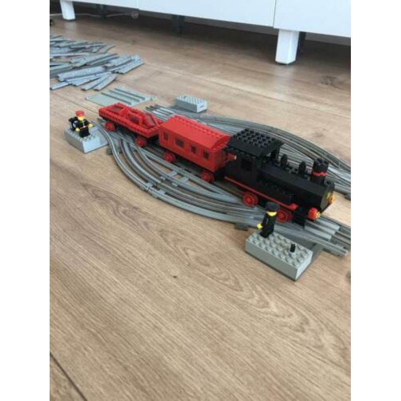 Lego trein + spoor uit begin jaren ‘80