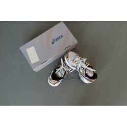 Asics schoenen. Maat 35,5