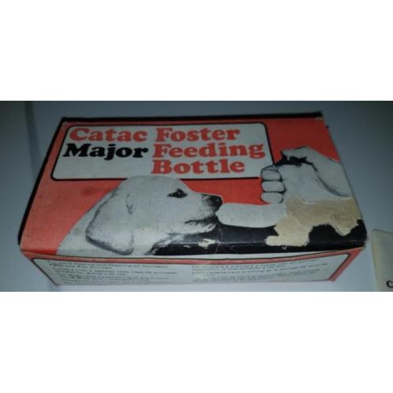 Antieken set voor melkvoeding voor dieren
