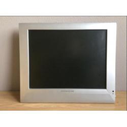 15 inch LCD Color TV & PC Monitor - kleuren TV