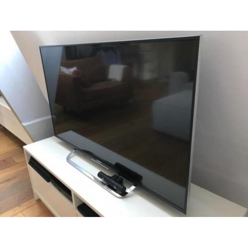 Sony Bravia KD-43X8305C