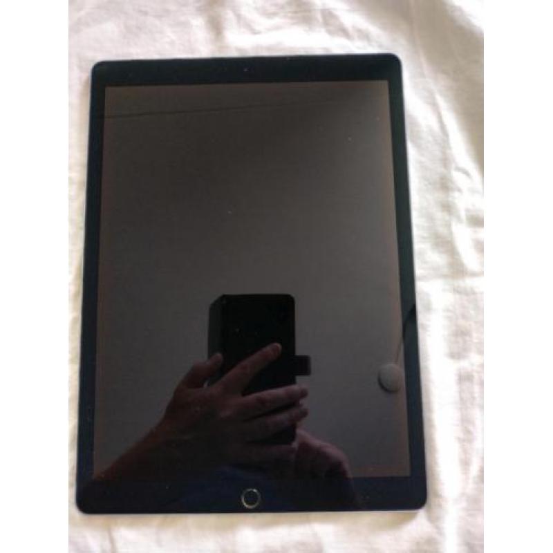APPLE IPAD PRO 2 12.9 2017 64GB SPACE GREY A1670 + CASES :-o