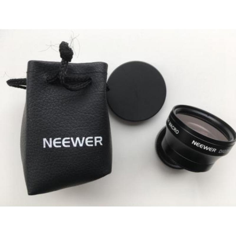 Makayama filmstand Ipad 3 met Neewer groothoek lens