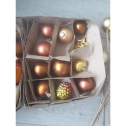 Leuke kerstballen (19) en kerstslingers