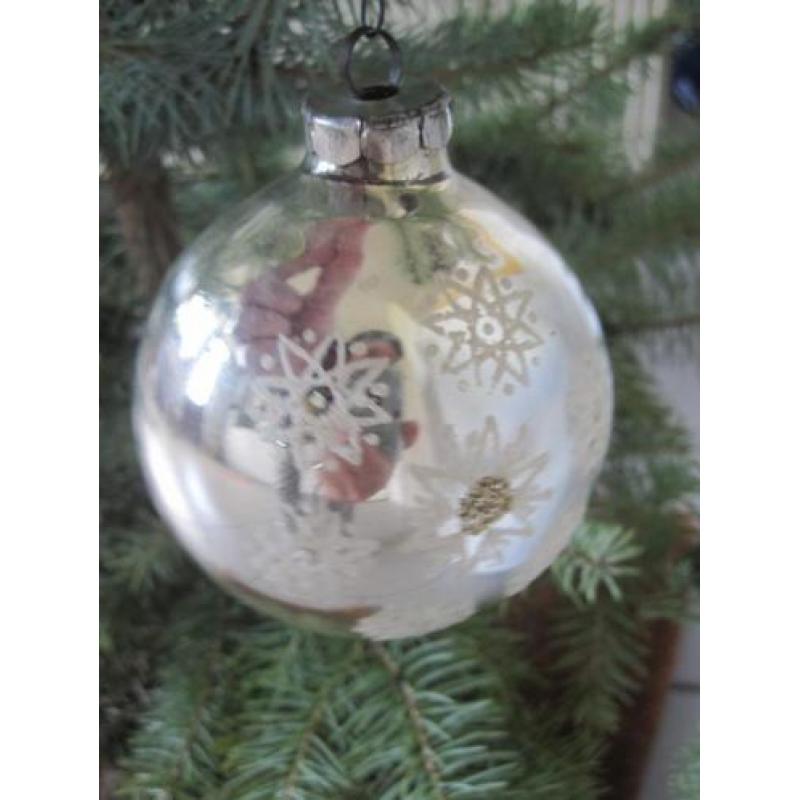 Vintage oude Kerstversiering zilveren Kerstbal deco sterren