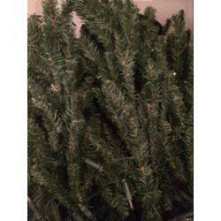 Kunstkerstboom zeer mooi!! In plastic kist met lampjes erbij