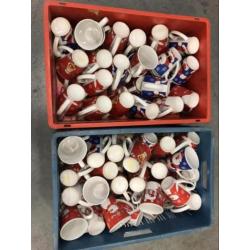 Partij kerst mokken/bekers ca. 70 stuks