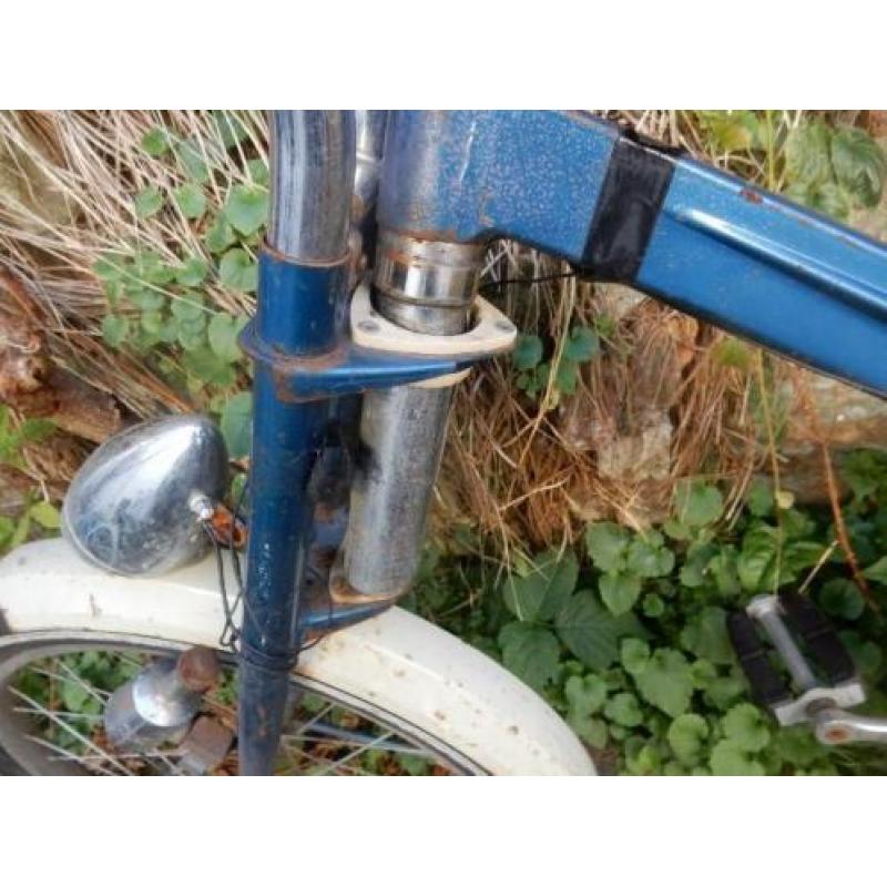 Zeer aparte oldtimer magneet ABC deelfiets