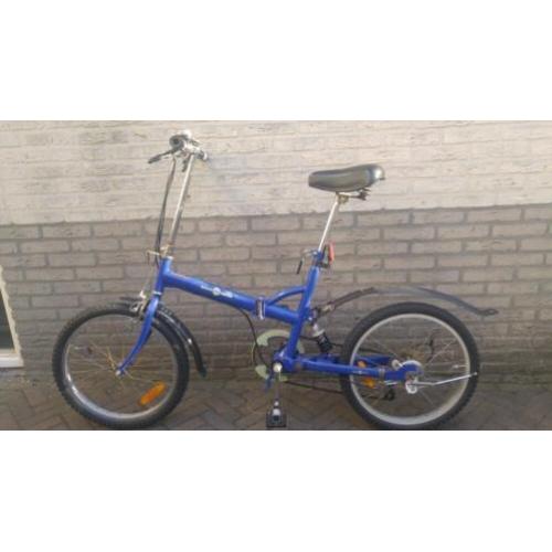Blauwe vouwfiets met 20 inch wielen