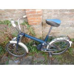 Zeer aparte oldtimer magneet ABC deelfiets