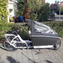 Urban Arrow elektrische bakfiets met accessoires