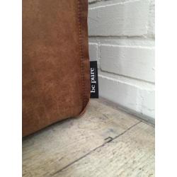 SHOWMODEL BePure poef COGNAC/ Be Pure hocker Rodeo