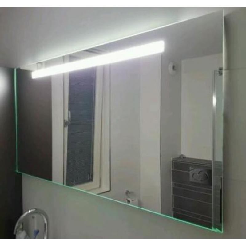 Porto badkamerspiegel met LED verlichting 120 x 60 cm