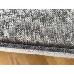 Te koop Hocker kleur Taupe