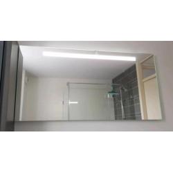 Porto badkamerspiegel met LED verlichting 120 x 60 cm