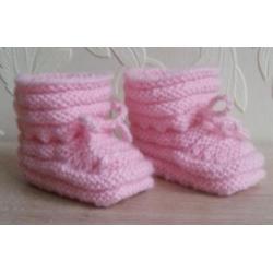 Roze Babybooties, handgebreid, maat 0-3 maanden