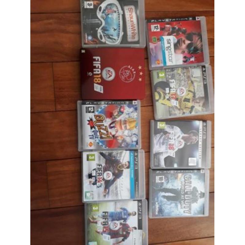 PlayStation 3 40 GB + 4 controllers en 9 spellen