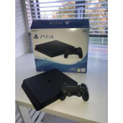 PlayStation 4 slim 1TB