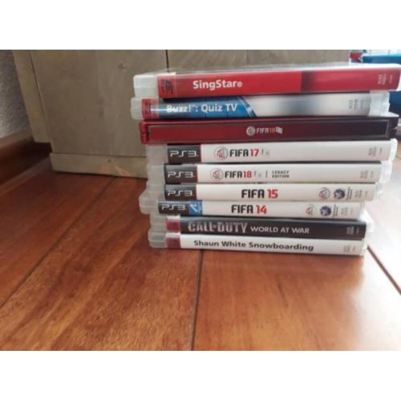 PlayStation 3 40 GB + 4 controllers en 9 spellen