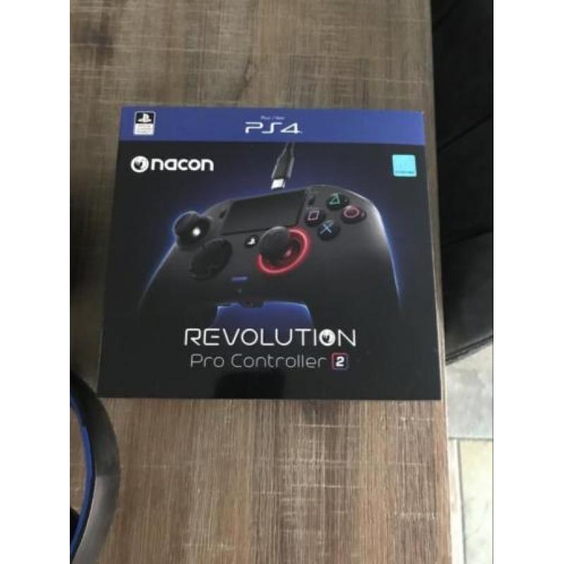 Te koop PlayStation 4 slim 1 TB