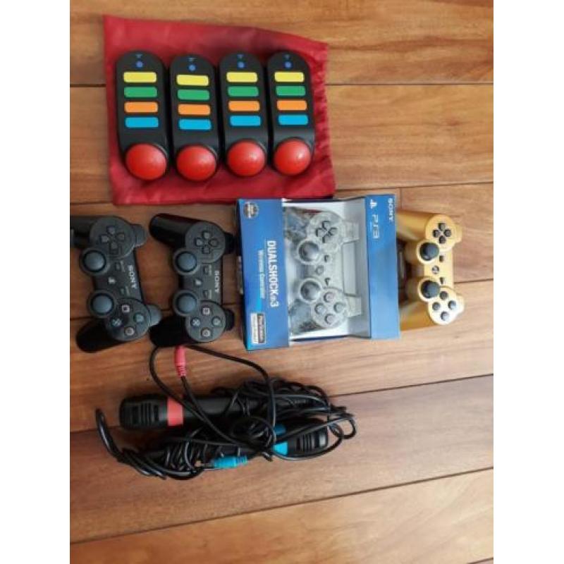 PlayStation 3 40 GB + 4 controllers en 9 spellen